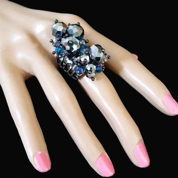 Vintage Gunmetal Beaded Stretch Statement Ring One Size - Picture 4 of 11